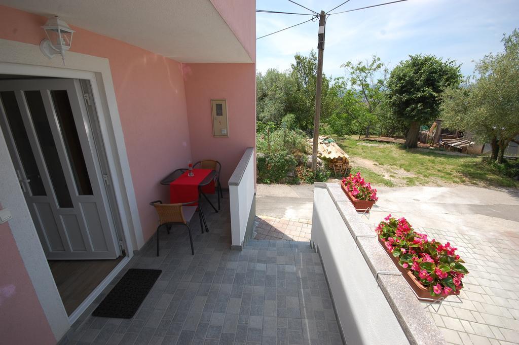 Apartment Bazdaric By El-Pi Tours Sveti Vid-Miholjice Экстерьер фото